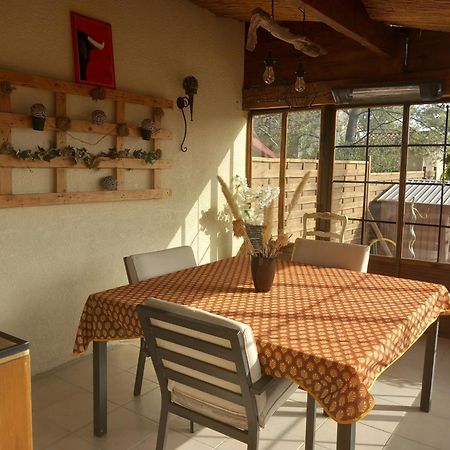 Bed and Breakfast Les Coronilles Beaucaire  Zewnętrze zdjęcie