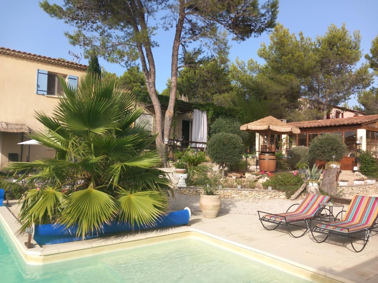 Bed and Breakfast Les Coronilles Beaucaire  Zewnętrze zdjęcie